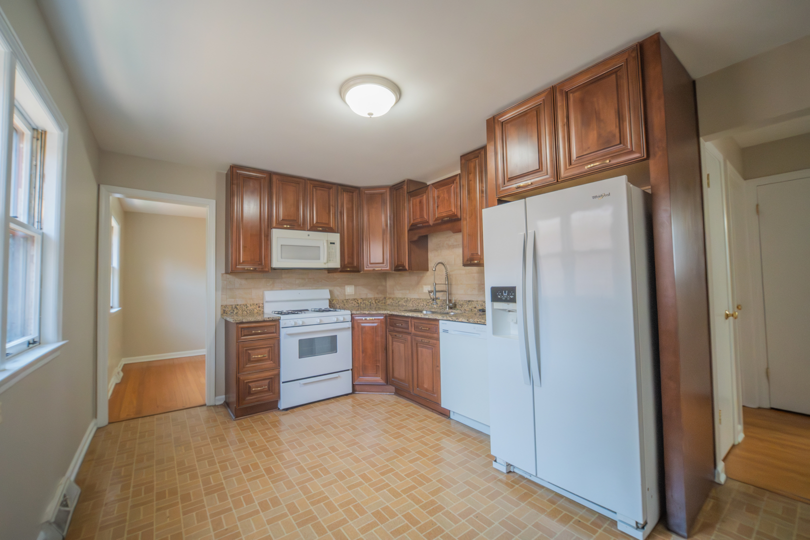 3039 Sarah Street