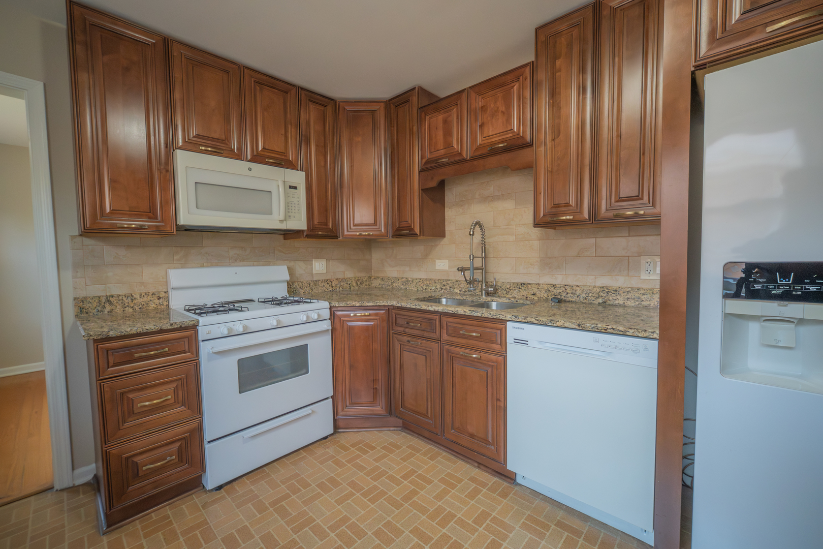 3039 Sarah Street