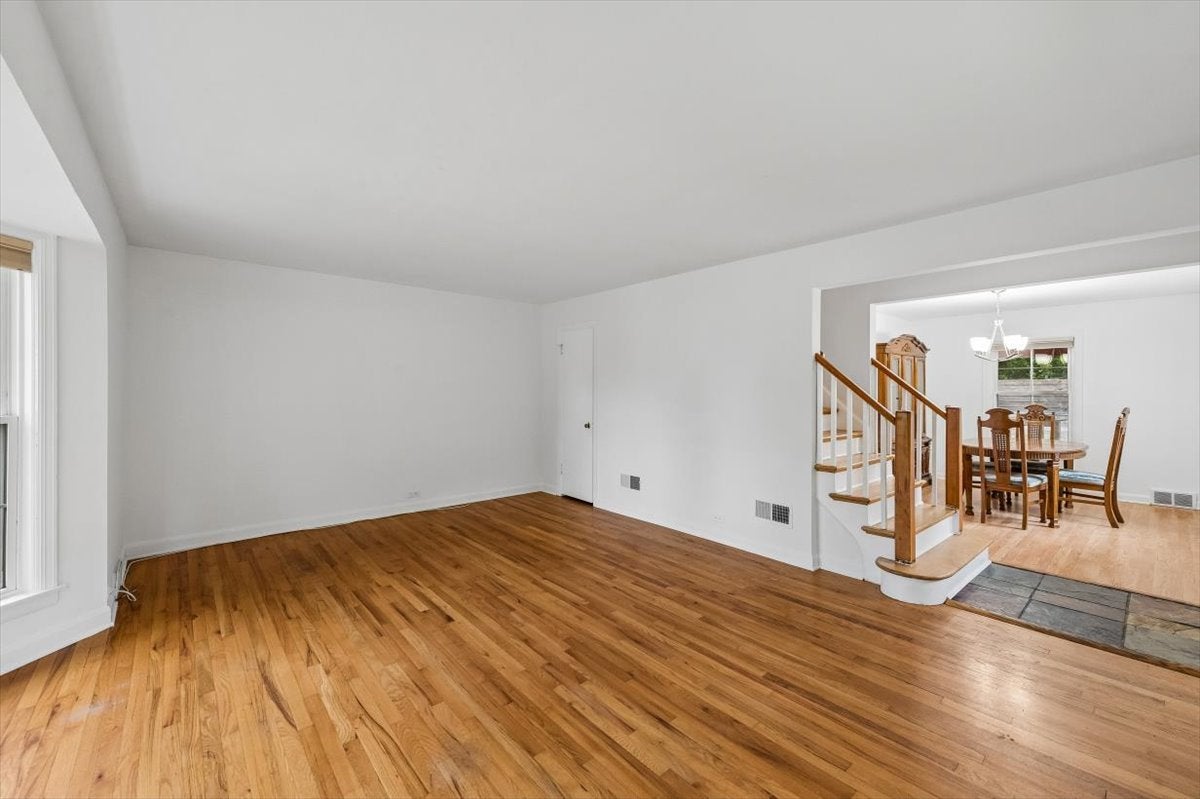533 Dodge Avenue