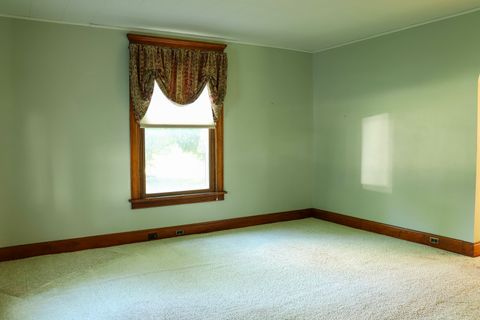 Tiny photo for 303 S Grape Street, Morrison, IL 61270 (MLS # 12454938)