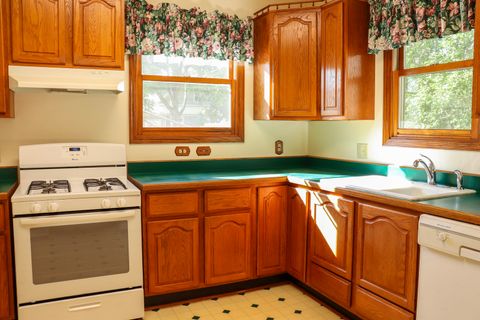 Tiny photo for 303 S Grape Street, Morrison, IL 61270 (MLS # 12454938)