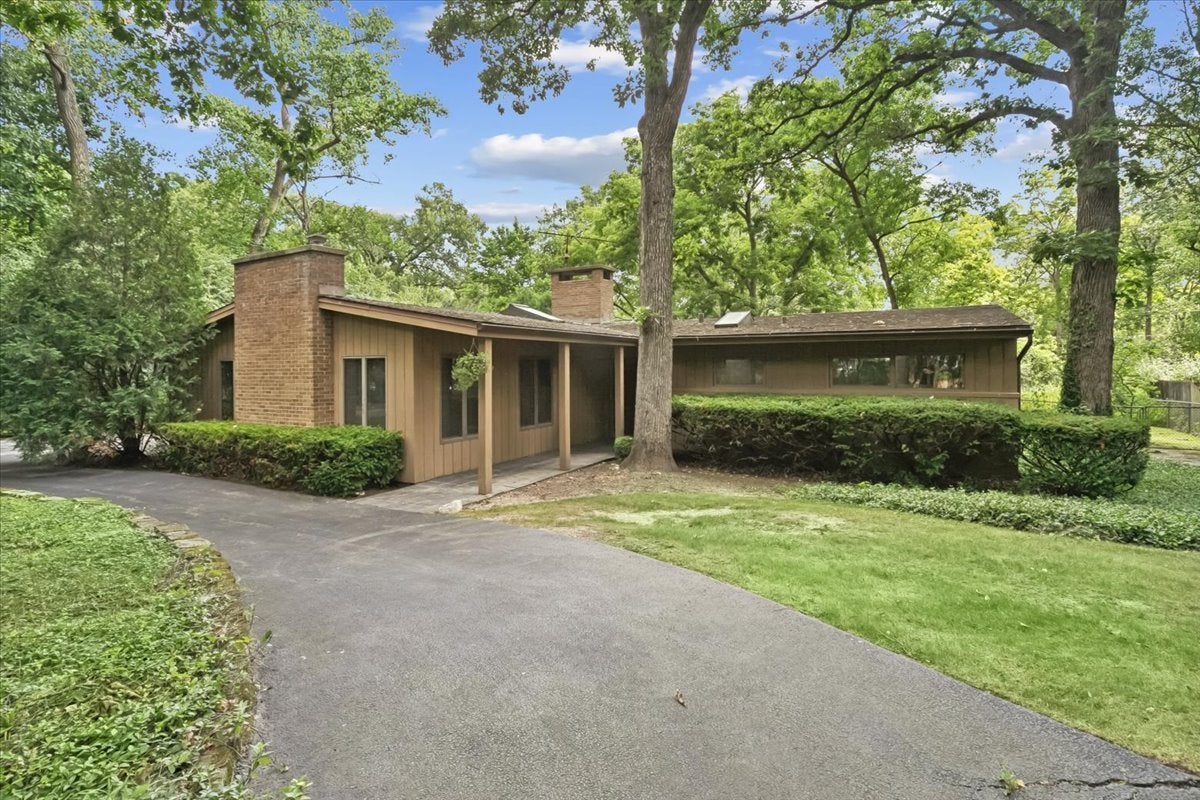 1161 Valley Road