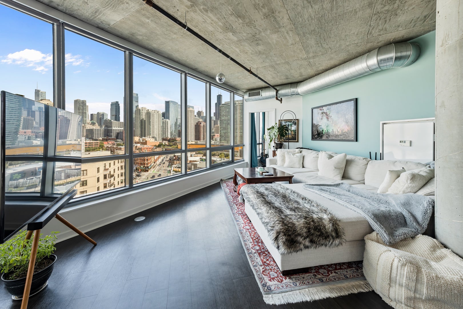 504 N Green Street 1002