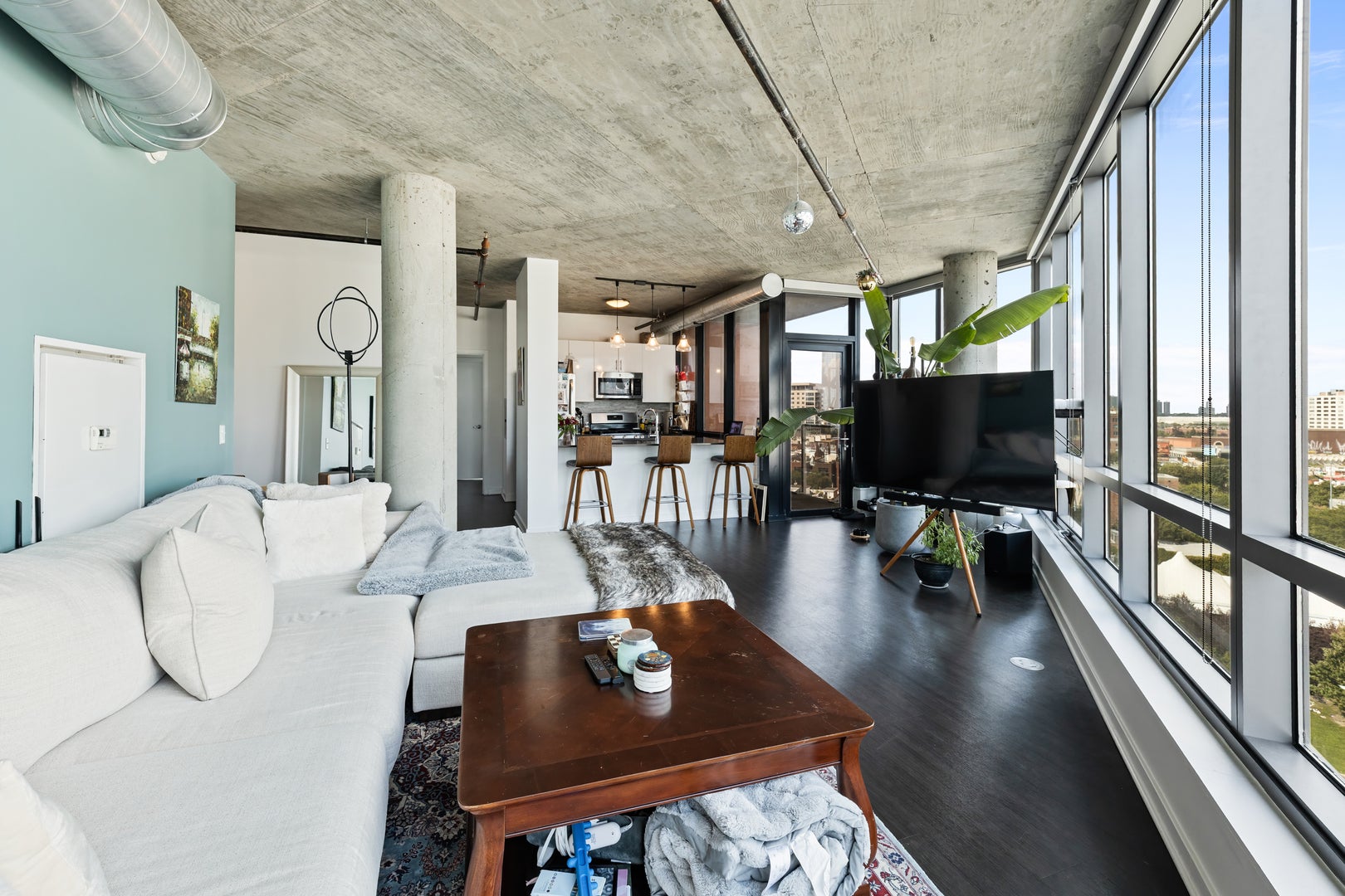 504 N Green Street 1002