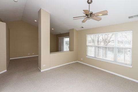 Tiny photo for 449 N Bay Tree Circle, Vernon Hills, IL 60061 (MLS # 12729644)