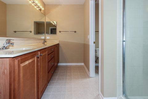 Tiny photo for 449 N Bay Tree Circle, Vernon Hills, IL 60061 (MLS # 12729644)