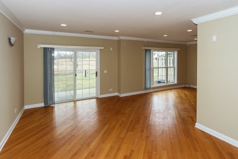 Tiny photo for 449 N Bay Tree Circle, Vernon Hills, IL 60061 (MLS # 12729644)