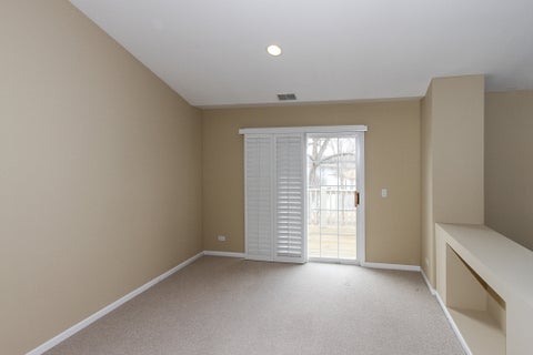 Tiny photo for 449 N Bay Tree Circle, Vernon Hills, IL 60061 (MLS # 12729644)