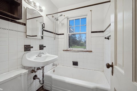 Tiny photo for 300 E Camp McDonald Road, Prospect Heights, IL 60070 (MLS # 12789417)