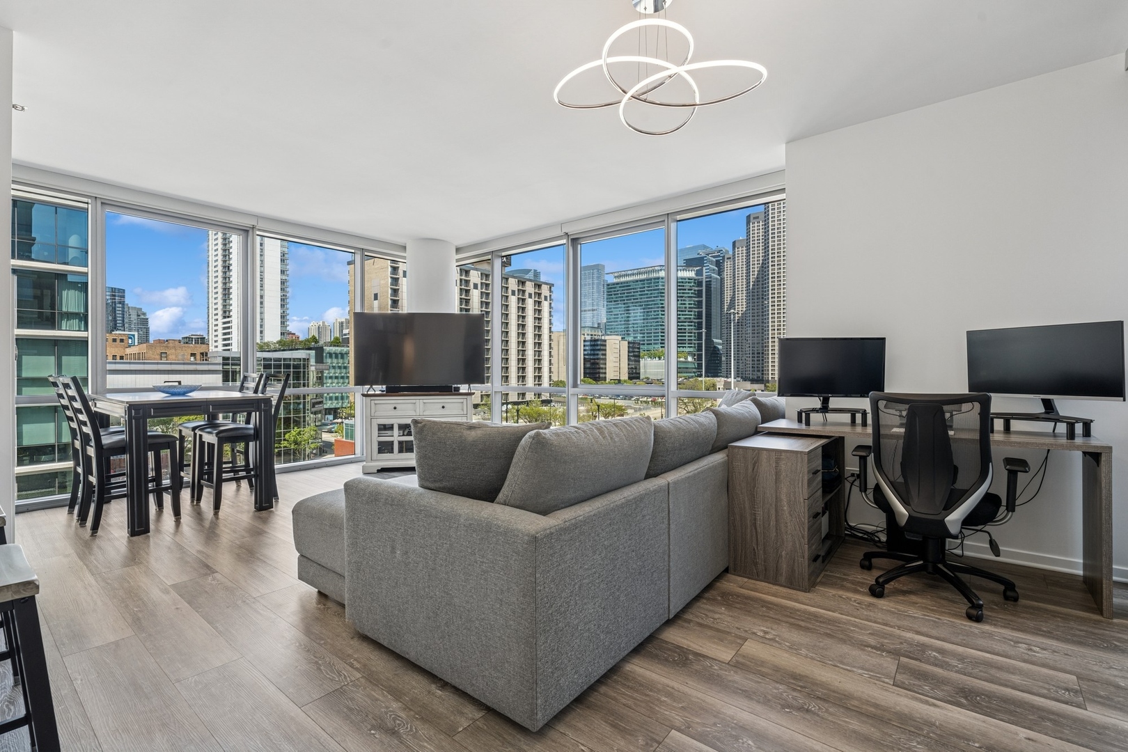 125 S Green Street 503A