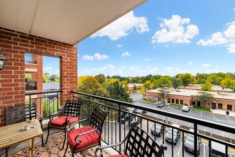 Tiny photo for 5555 N CUMBERLAND Avenue #509, Chicago, IL 60656 (MLS # 12500343)