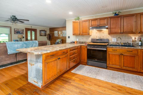 Tiny photo for 180 White Oak Lane, Harrisburg, IL 62946 (MLS # 12675938)