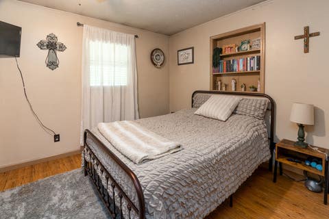 Tiny photo for 180 White Oak Lane, Harrisburg, IL 62946 (MLS # 12675938)
