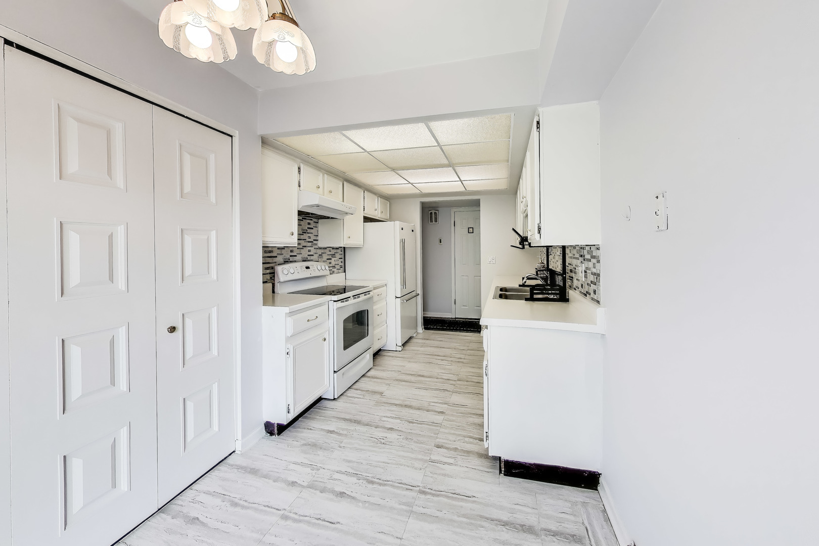 4840 Foster Street 107