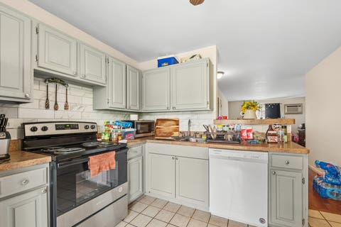 Tiny photo for 175 N Waters Edge Drive #201, Glendale Heights, IL 60139 (MLS # 12691204)