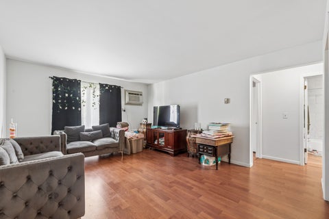 Tiny photo for 175 N Waters Edge Drive #201, Glendale Heights, IL 60139 (MLS # 12691204)