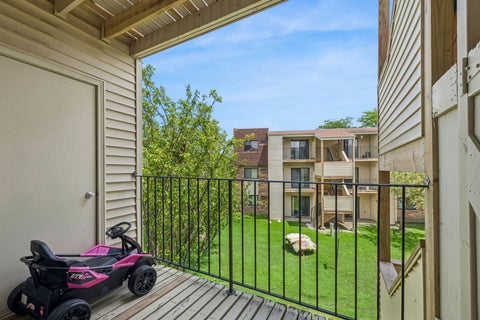 Tiny photo for 175 N Waters Edge Drive #201, Glendale Heights, IL 60139 (MLS # 12691204)
