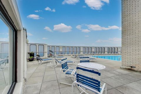 Tiny photo for 940 W Glenlake Avenue #19C, Chicago, IL 60660 (MLS # 12441792)