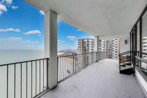 Tiny photo for 940 W Glenlake Avenue #19C, Chicago, IL 60660 (MLS # 12441792)