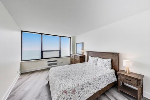 Tiny photo for 940 W Glenlake Avenue #19C, Chicago, IL 60660 (MLS # 12441792)