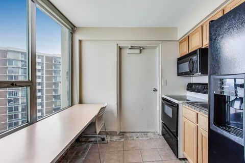 Tiny photo for 940 W Glenlake Avenue #19C, Chicago, IL 60660 (MLS # 12441792)