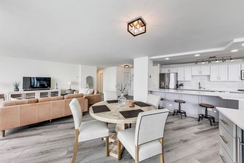 Tiny photo for 940 W Glenlake Avenue #19C, Chicago, IL 60660 (MLS # 12441792)
