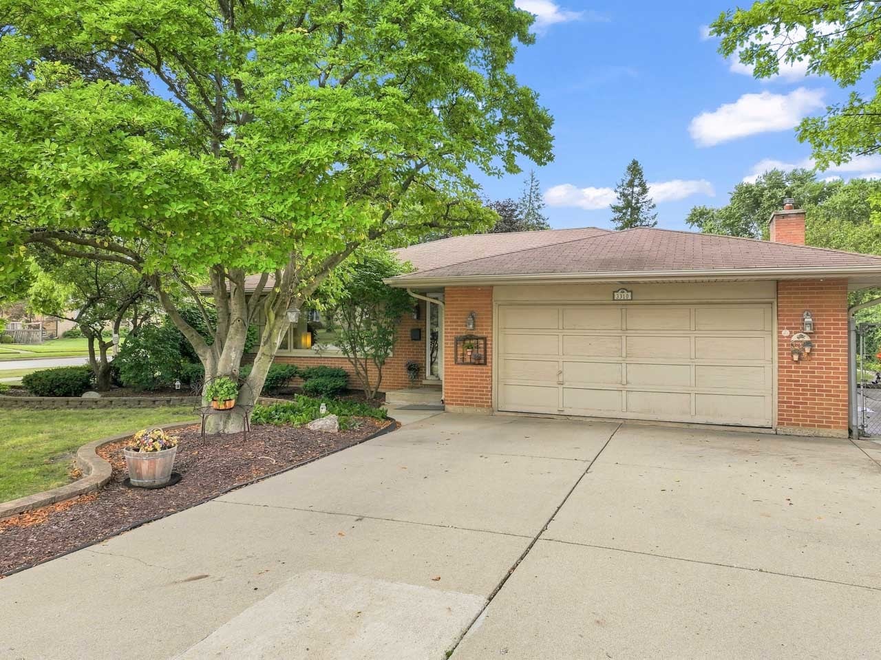 3310 Plum Grove Drive