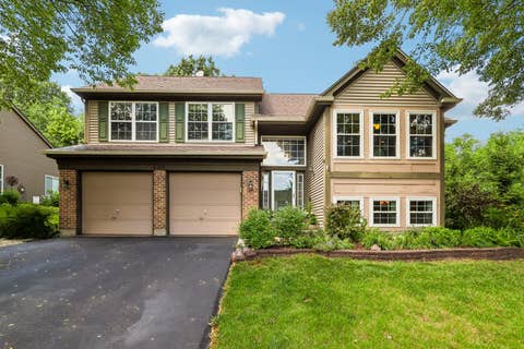 Photo of 442 Harbor Drive, Carpentersville, IL 60110 (MLS # 12723837)