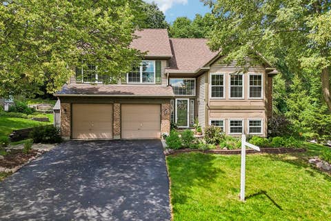 Tiny photo for 442 Harbor Drive, Carpentersville, IL 60110 (MLS # 12723837)