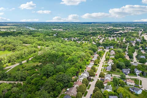 Tiny photo for 442 Harbor Drive, Carpentersville, IL 60110 (MLS # 12723837)