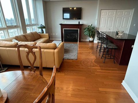 Tiny photo for 6000 N Cicero Avenue #301, Chicago, IL 60646 (MLS # 12575403)