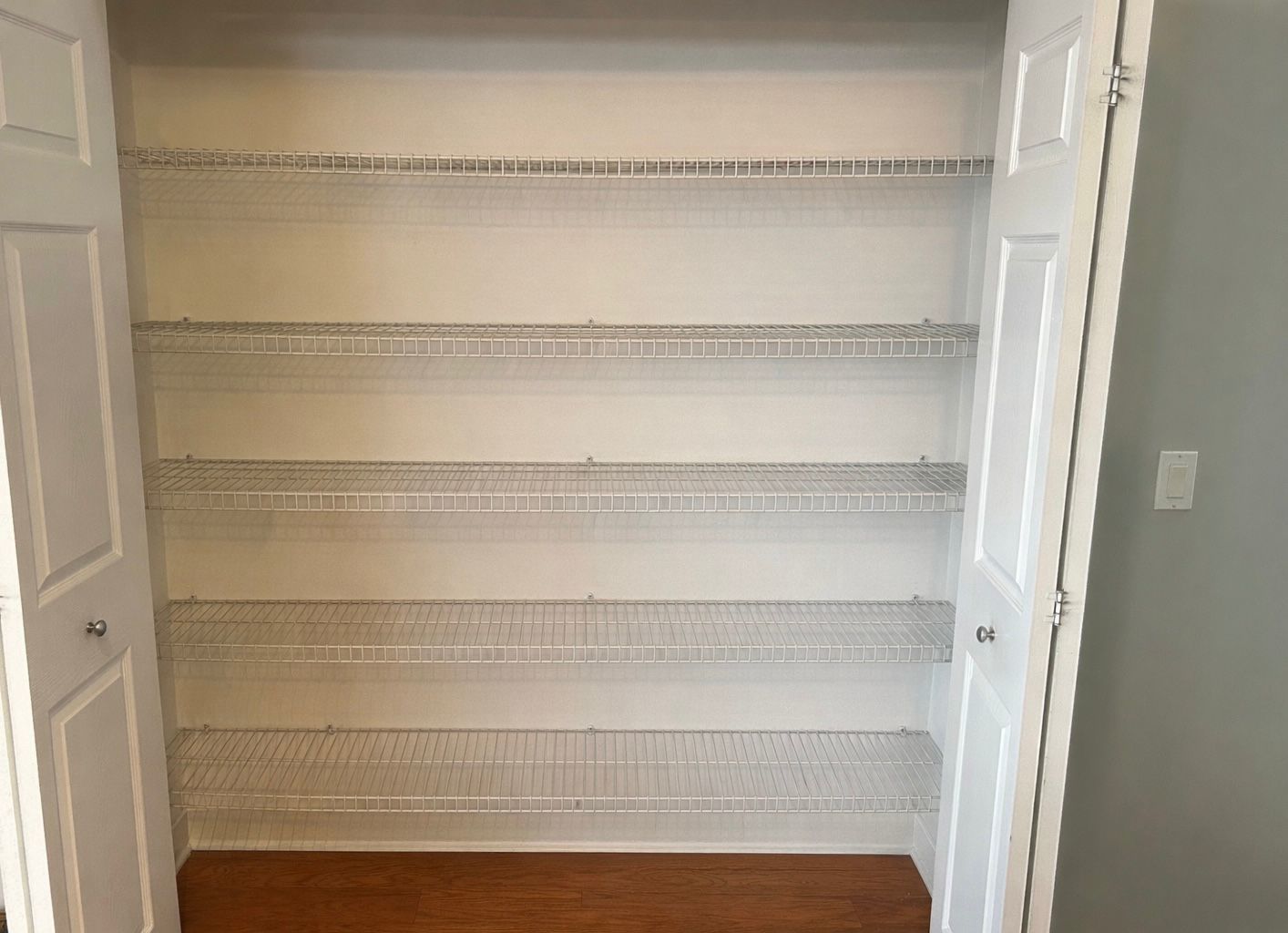 6000 N Cicero Avenue 301