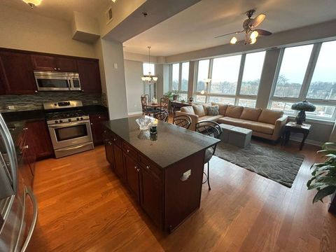 Tiny photo for 6000 N Cicero Avenue #301, Chicago, IL 60646 (MLS # 12575403)