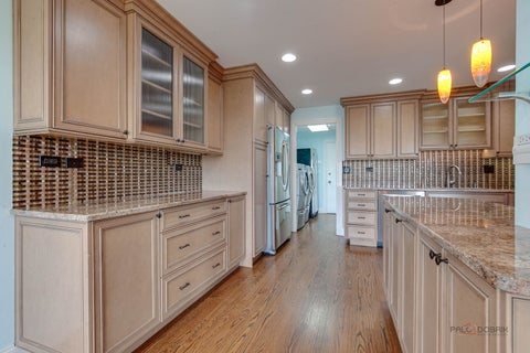Tiny photo for 1721 Mission Hills Road #502, Northbrook, IL 60062 (MLS # 12672478)