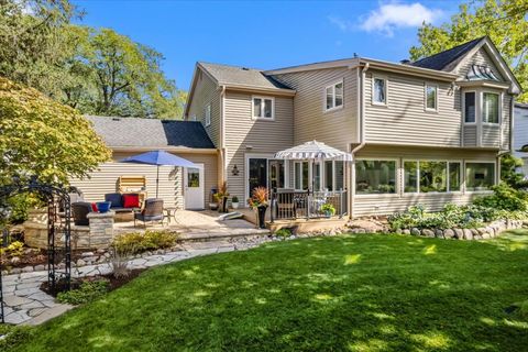 Tiny photo for 1221 N Loomis Street, Naperville, IL 60563 (MLS # 12499505)