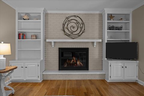 Tiny photo for 1221 N Loomis Street, Naperville, IL 60563 (MLS # 12499505)