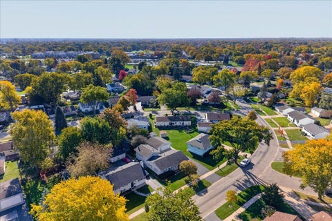 Tiny photo for 137 Saint Armand Lane, Wheeling, IL 60090 (MLS # 12795020)