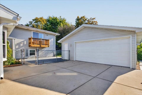 Tiny photo for 137 Saint Armand Lane, Wheeling, IL 60090 (MLS # 12795020)