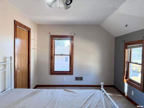 Tiny photo for 2711 N 2nd St Street, Clinton, IA 52732 (MLS # QC4268195)