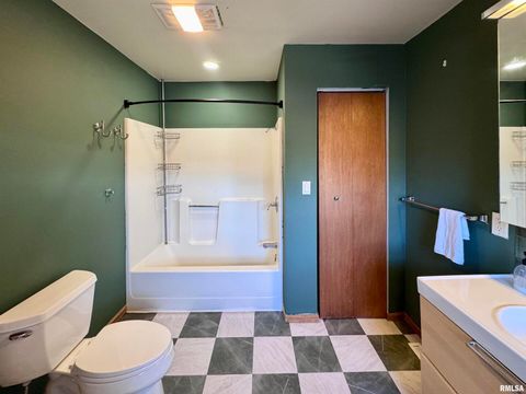 Tiny photo for 2711 N 2nd St Street, Clinton, IA 52732 (MLS # QC4268195)