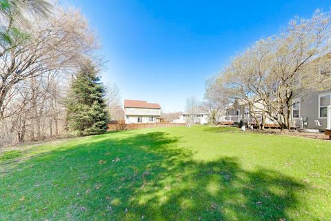 Tiny photo for 985 Oak Ridge Boulevard, Elgin, IL 60120 (MLS # 12586718)