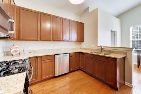 Tiny photo for 985 Oak Ridge Boulevard, Elgin, IL 60120 (MLS # 12586718)