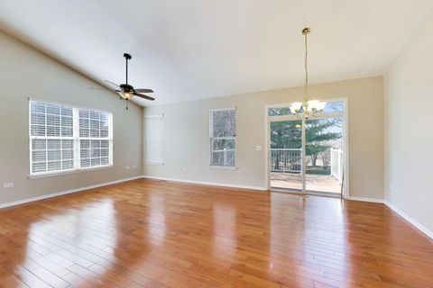 Tiny photo for 985 Oak Ridge Boulevard, Elgin, IL 60120 (MLS # 12586718)