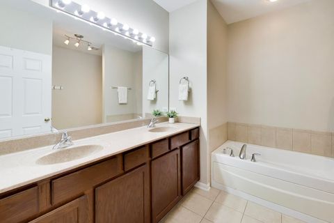 Tiny photo for 985 Oak Ridge Boulevard, Elgin, IL 60120 (MLS # 12586718)