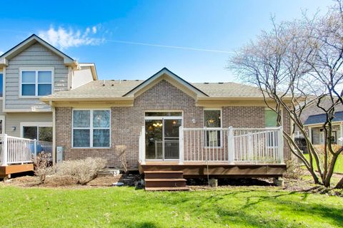 Tiny photo for 985 Oak Ridge Boulevard, Elgin, IL 60120 (MLS # 12586718)