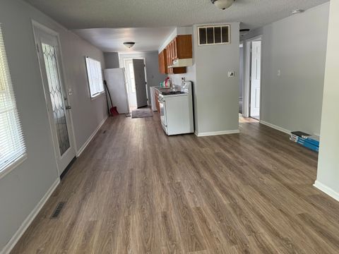 Tiny photo for 308 Amarillo Court, Carpentersville, IL 60110 (MLS # 12494053)