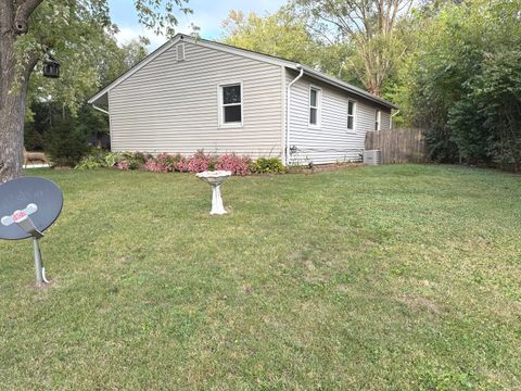 Tiny photo for 308 Amarillo Court, Carpentersville, IL 60110 (MLS # 12494053)