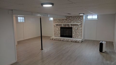 Tiny photo for 1307 Glenwood Road, Bloomington, IL 61704 (MLS # 12541206)