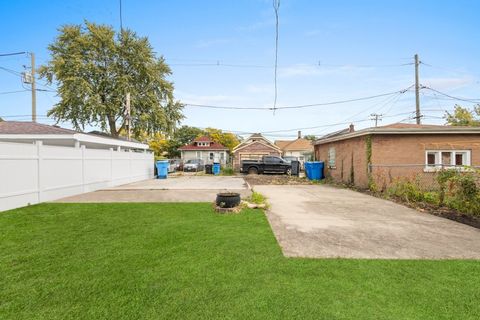 Tiny photo for 10637 S Normal Avenue, Chicago, IL 60628 (MLS # 12500139)