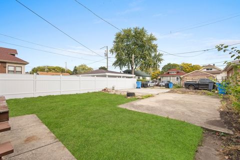 Tiny photo for 10637 S Normal Avenue, Chicago, IL 60628 (MLS # 12500139)